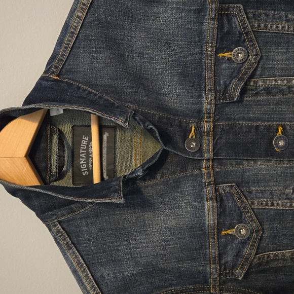 Levi Strauss Jean Jacket - Picture 2 of 7